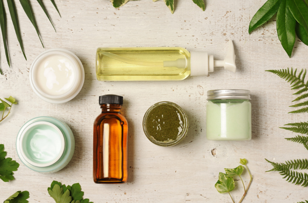 Ditch the Chemicals, Embrace the Glow: Your Guide to Organic Skincare